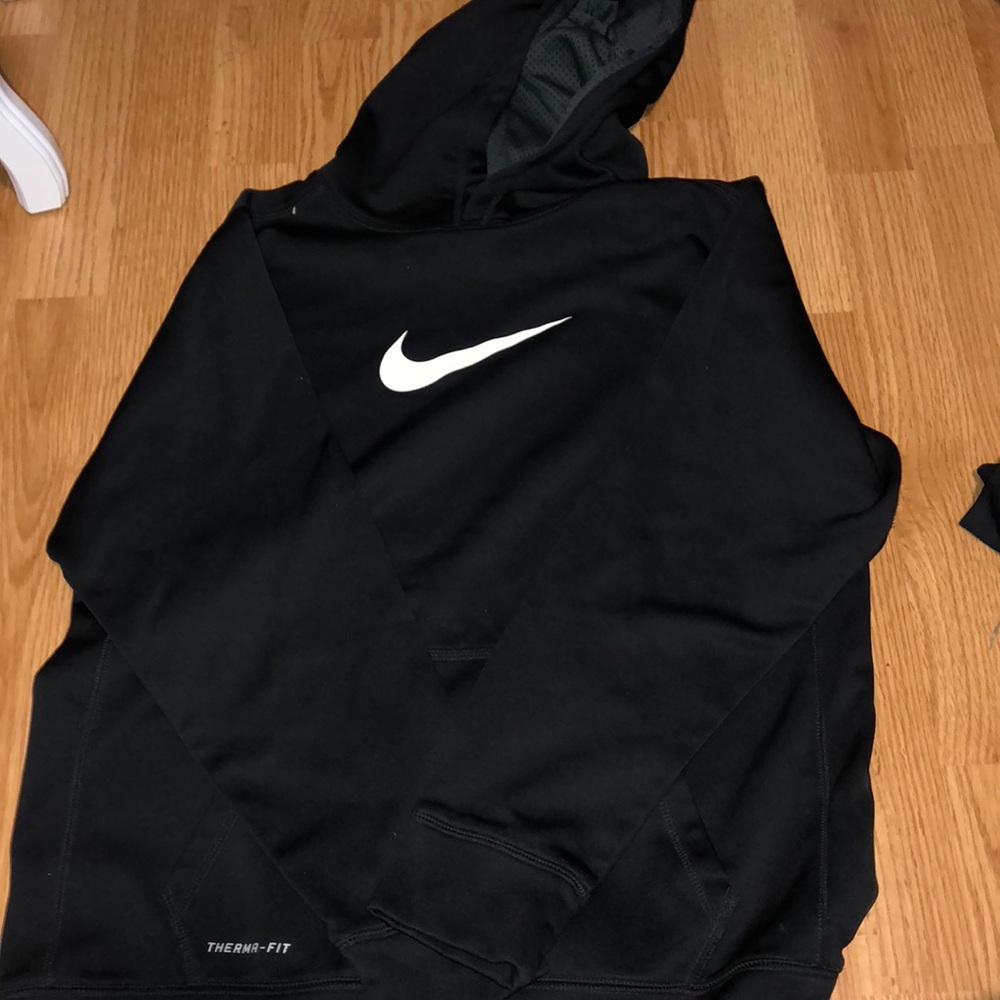 Nike sweatshirt